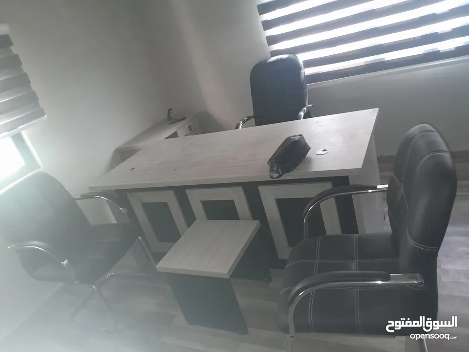 اثاث مكتبي للبيع