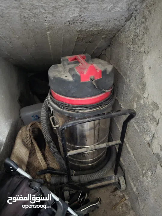 ماكنة بولش لتنظيف لسجاد وتنظيف ارضيات + شفاط 3 روس