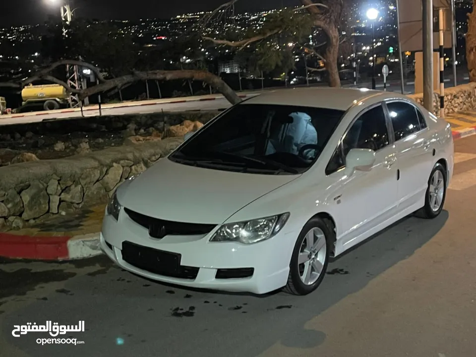 هونداي اكسنت 2016 اصل كوري عدد 2 لون ابيض ولون فضي / وبيكانتو 2019 /هوندا سيفيك 2008