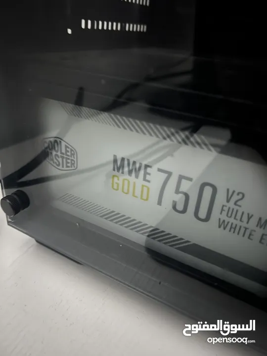 بور سبلاي 750 gold cooler master شبه جديد استخدام اشهر قليل جدا مع كامل اسلاكه والكرتونة
