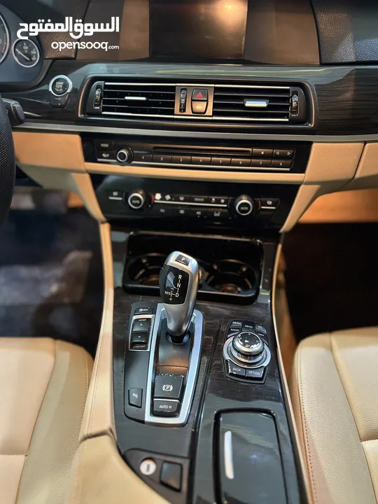 للبيع BMW 520I موديل 2013 بحالة الوكالة