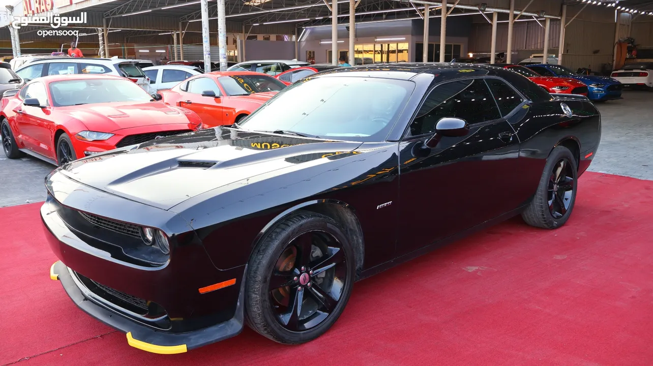 DODGE CHALLENGER  RT HEMI V8  5.7L SUNROOF