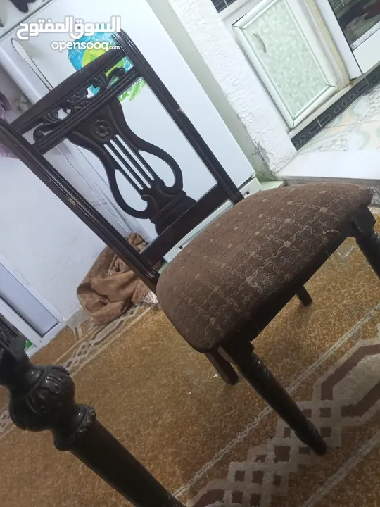 طاولة سفره مستخدمه استخدام بسيط