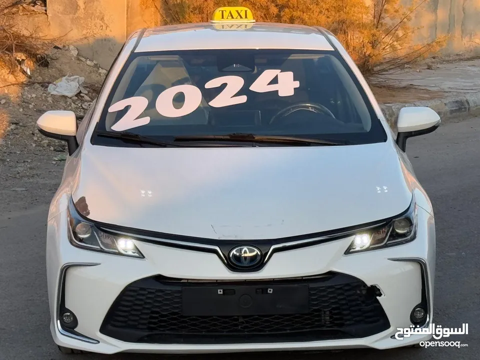 Toyota Corola 2024 LIMITED كورولا هايبرد  محرك 1800 cc هايبرد