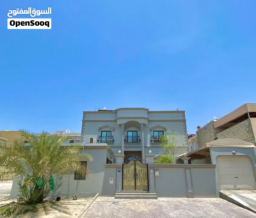 للبيع فيلا بناء شخصي في مدينة حمد الدوار العاشر قريبة من الخدمات والمدارس وحديقة الروضة