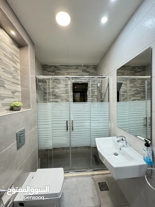 شقة مفروشة للإيجار في عبدون  ( Property 40438 )-175080990