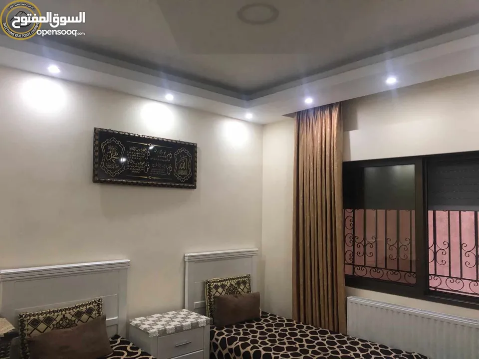 شقة أرضية فاخرة للبيع في تلاع العلي - خلف مستشفى تلاع العلي 175م مع ترسات 120م تشطيب سوبر ديلوكس