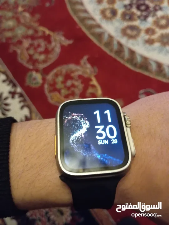 ساعة x8 ultra smart watch بحالة ممتازة جدا مع 7 كساتك