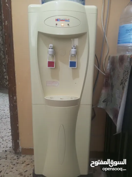كولر ماء للبيع بسعر 40مستعمل بحاله جديده