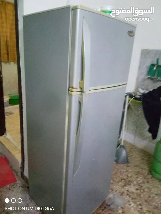 ثلاجه فريزر + غسالة + غاز