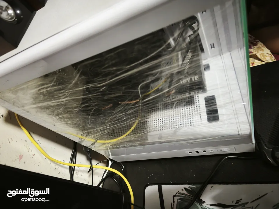 سيت اب جيمينج  (كامل) ومستعمل بسيط تقريبا شهر او اقل  وبحالة الوكالة استفسر عن السعر