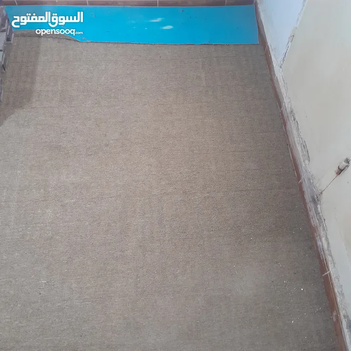 موكيت 3 ب 4 قابل للتفاوض بشي بسيط