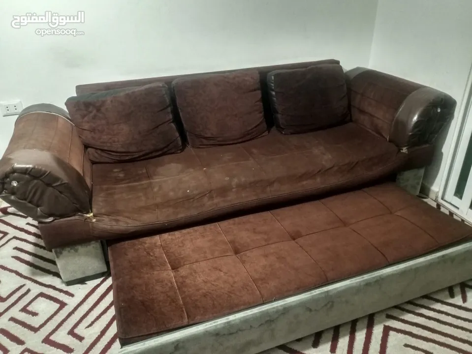 طقم كورنر + قطعه ثلاثيه قابل للفتح إلى سرير