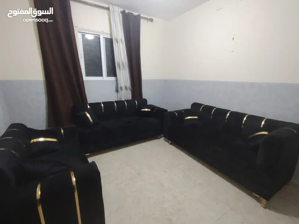 كورنر تفصيل بحاله الوكاله 8 مقاعد