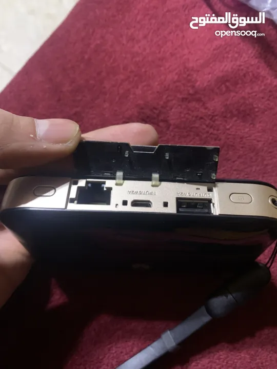 باوربانك ومودم من شركة هواوي