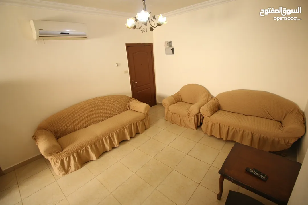 شقة مفروشة للايجار في الجبيهة غرفتين نوم بالقرب قصر الاميرة بسمة