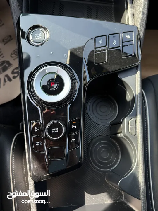 كيا سبورتاج GT Line ترخيص 2022 محرك 1600 هايبرد  جير أوتوماتيك 240 حصان