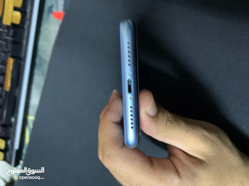 ايفون xr نضيف ورخيص