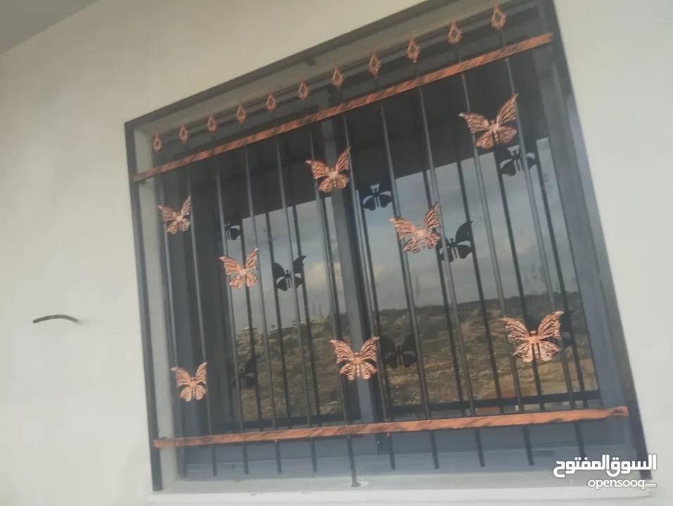 بيت مستقل وارض ذو اطلاله