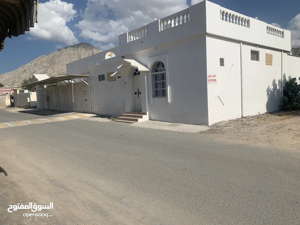 للبيع بيت عربي في منطقة شعم راس الخيمة