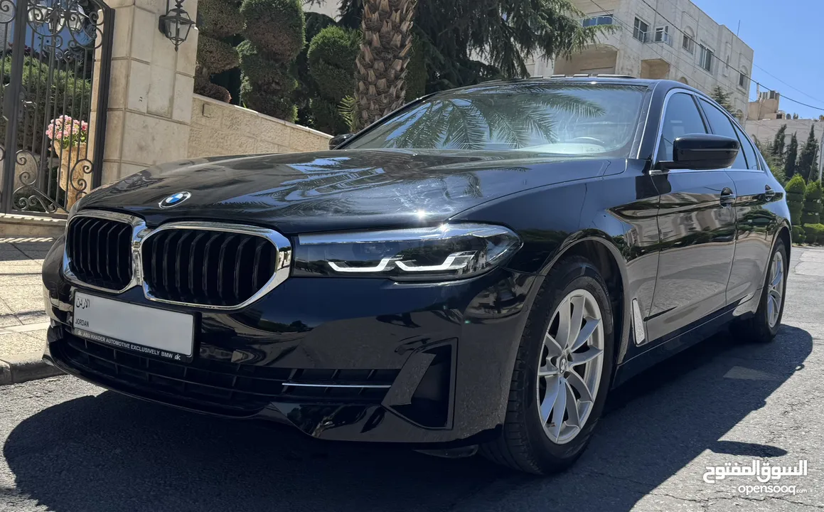 Bmw 520i 2022 للبيع ممشى (6) آلاف كيلو فقط