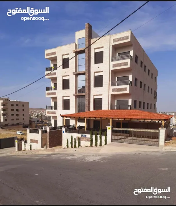 شقة سكنية مميزة للبيع في اجمل مناطق شفا بدران خلف قيادة الدرك