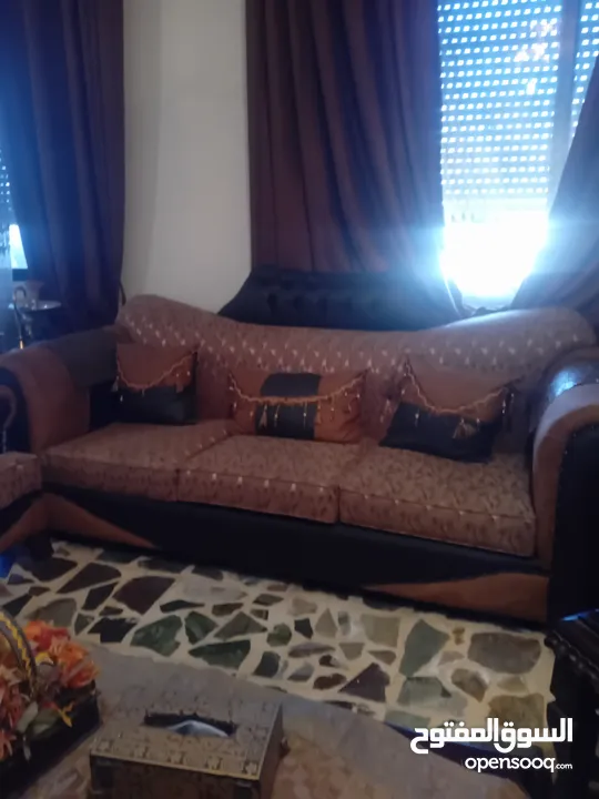 طقم كنب للبيع عشر مقاعد