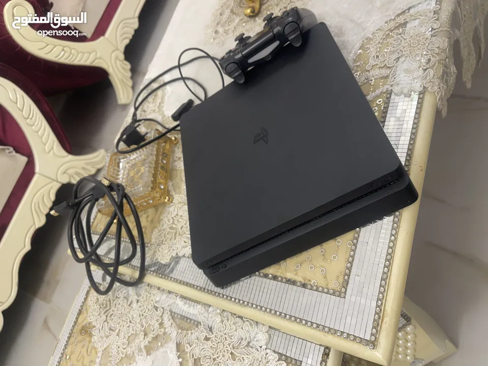 PlayStation 4 slim 1TB