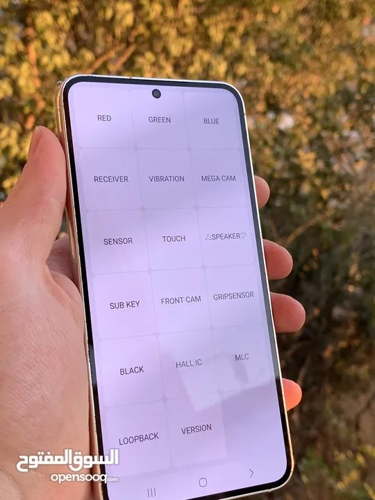 سامسونج جالاكسي اس 23 عادي 128 جيجا الرام 8 جيجا جهاز شبه كرتونة يعني لزقته لسا عليه جهاز ولا ارتب