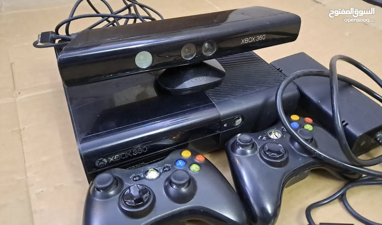 اكس بوس 360 e شبه جديد 321 لعبة ومن اقوى الالعاب 3 ايد ومع جميع الاسلاك وكرتونته الاصلية