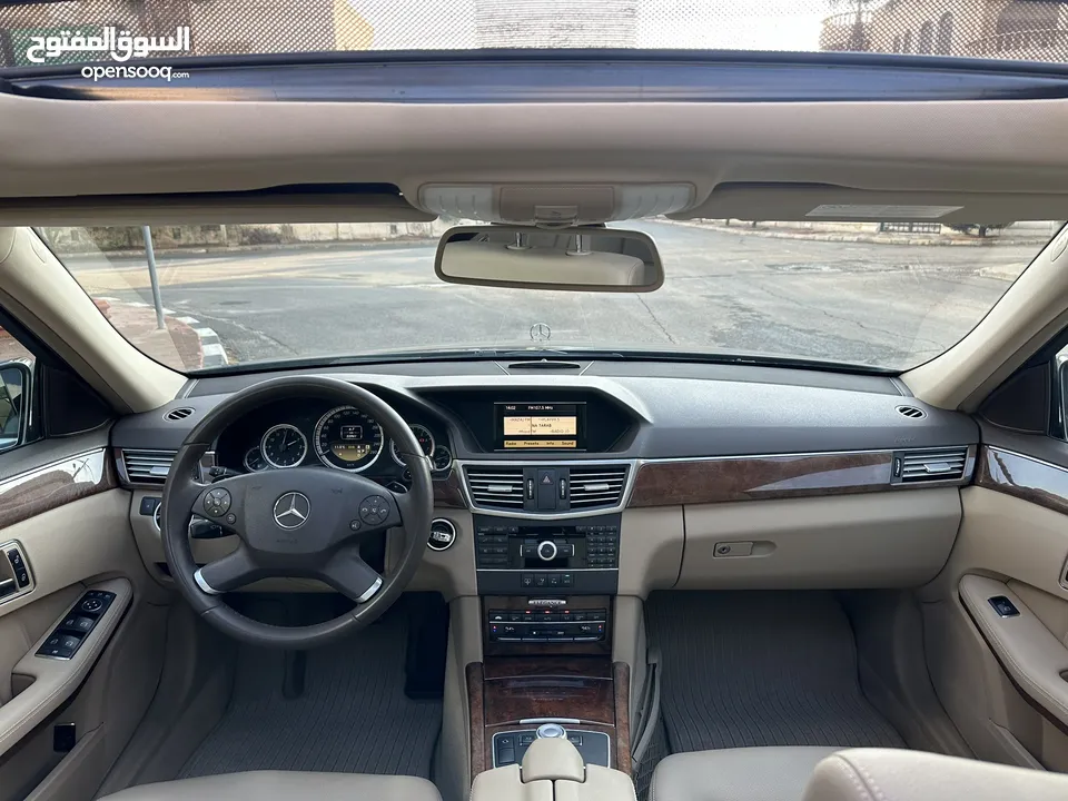 Mercedes E200 2012 (Elegance) عداد 50 الف كم وارد الوكالة