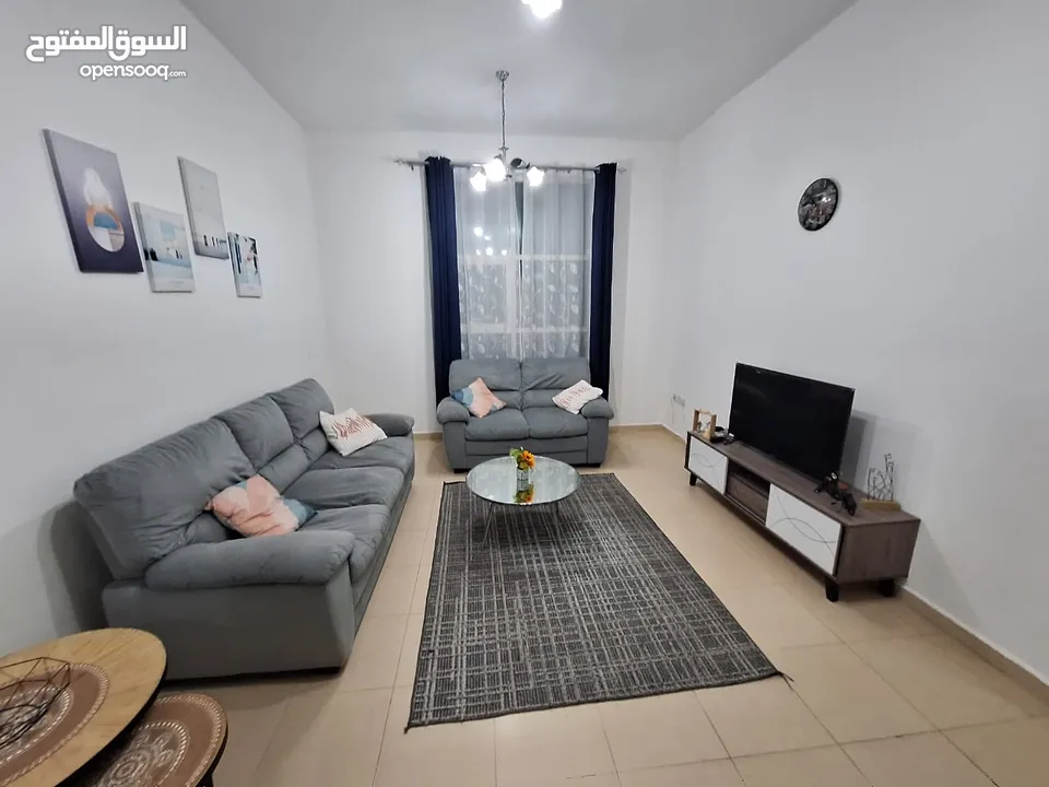 لايجار الشهري شقة مفروشة غرفتين وصالة في عجمان منطقة النعيمية أبراج السيتي تاور