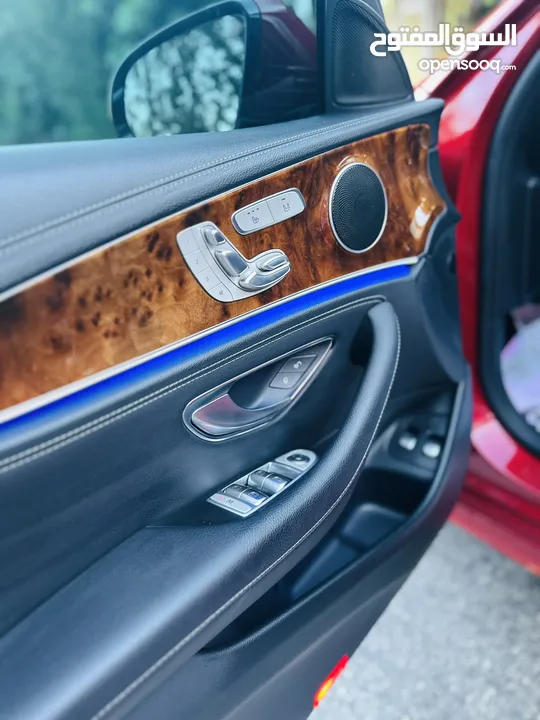 ‏Mercedes - Benz  E300