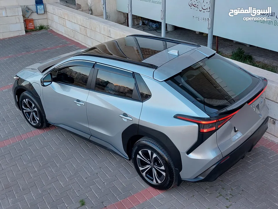 تويوتا BZ4X موديل 2022 مميز جدآ