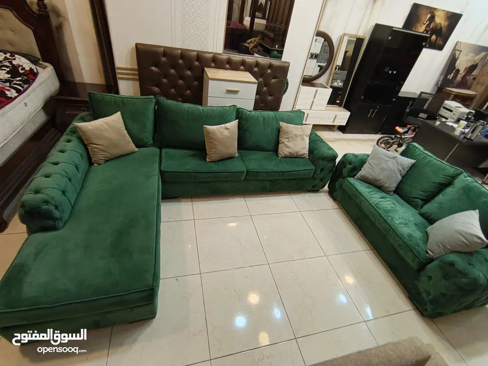 طقم كورنر بحالة الوكاله