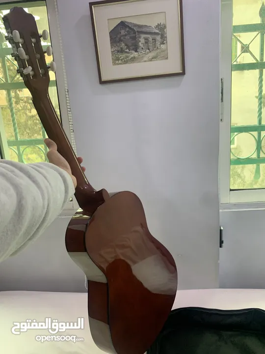 جيتار الماني احترافي ‏Voggy’s Kindergitarre بحالة ممتازة وجودة رائعة.