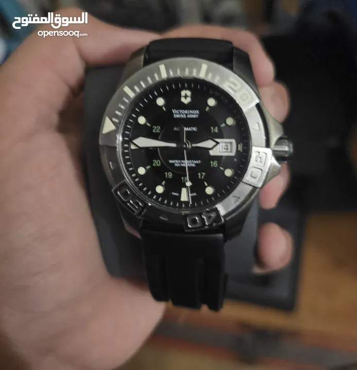 ساعه فيكتورنكس  دايف ماستر