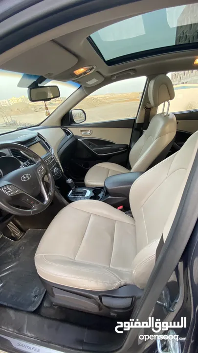 Hyundai Santafe 3.3 2017 GCC Spec Excellent Condition Available for Sale, Direct Owner