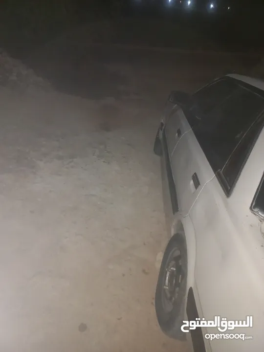 سوبارو عريض 1986