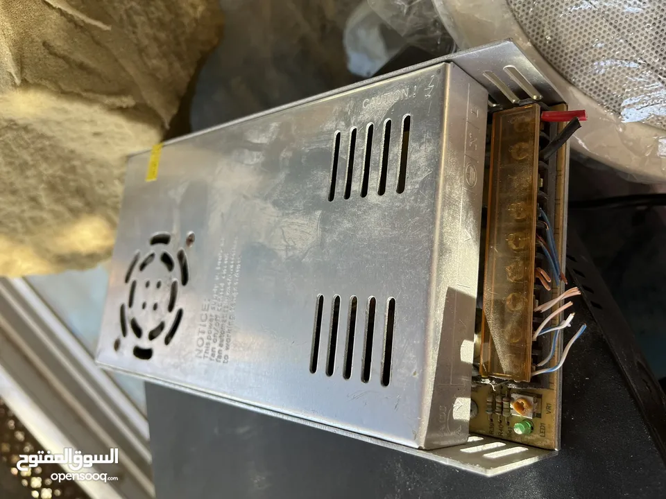 Dave 8 كاميرات  جهاز صوت امبلي فير سماعة سقف  عدد 8  محول للكاميرا 12v 200w السعر 70 دينار