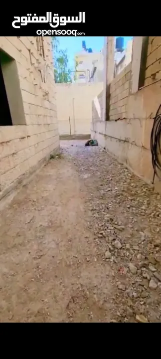 شقه عظم للبيع في بتونيا مساحه داخلي 150متر مع ارض 200متر