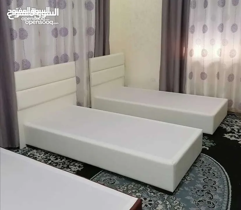أسرة  تخوت