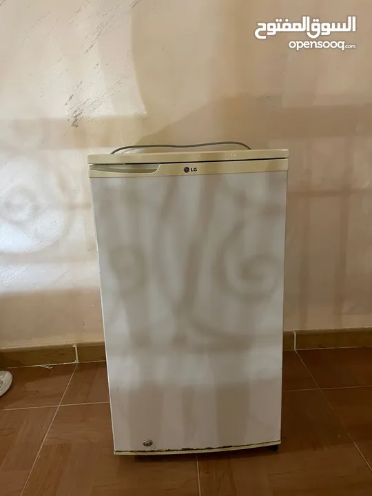 ثلاجة LG  مني بار