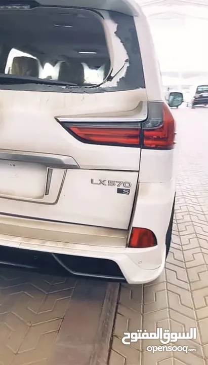 Lexus LX570s