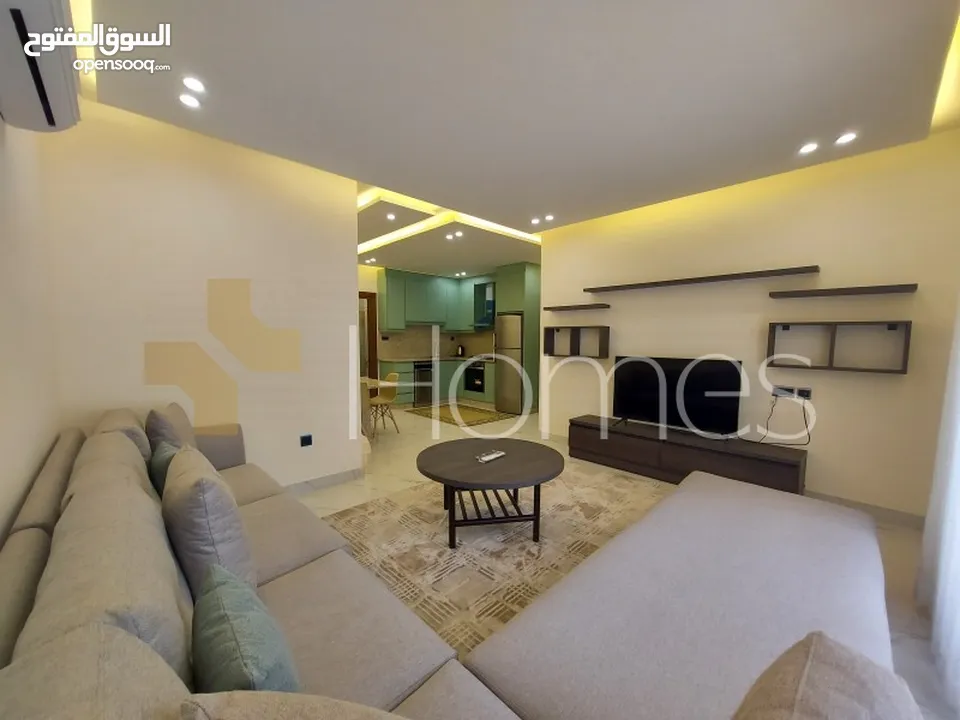 شقة طابق أرضي مع ترس لم تسكن للايجار في ام اذينة