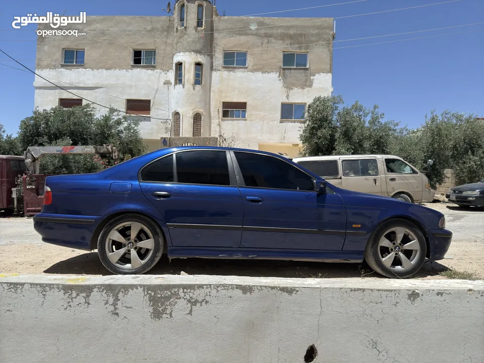 Bmw 525 1998 ماتورها  cc2500 السياره تصلح للعفائات الكبيره