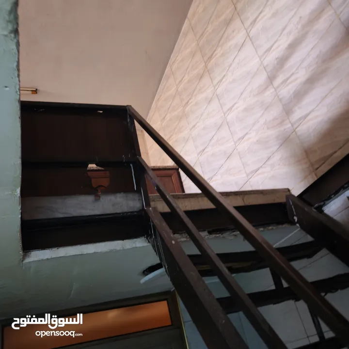 ملحمه مع مطعم في ارقا أماكن سوف منطقه سياحيه بالقرب من مستشفى هيا العسكري المكان مقططض بالمقتربين