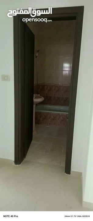 شقه ارضيه للبيع