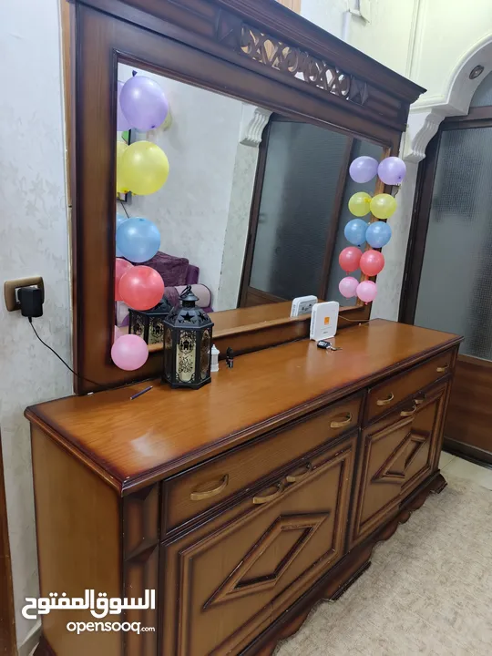 غرفة سفرة ثلاث قطع تفصيل لاتيه  للبيع الزرقاء جبل طارق
