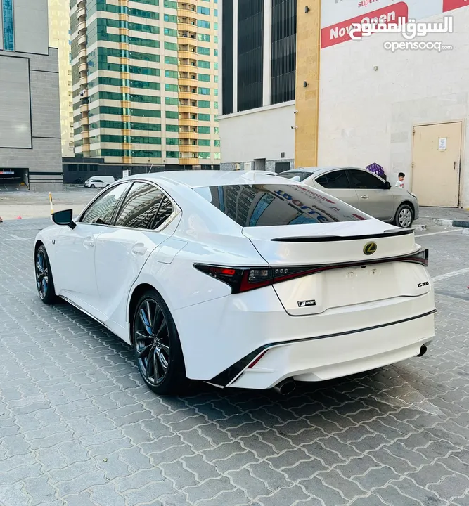 LEXUS IS300 2021